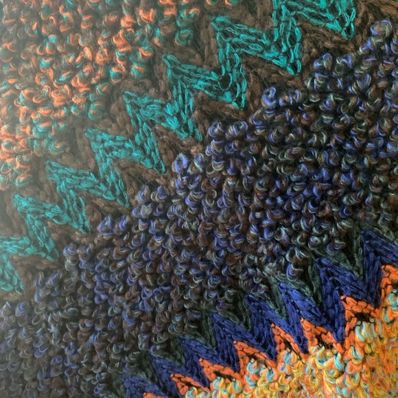 Boho Zigzag Chevron Patterned Poncho - Picture 3 of 7